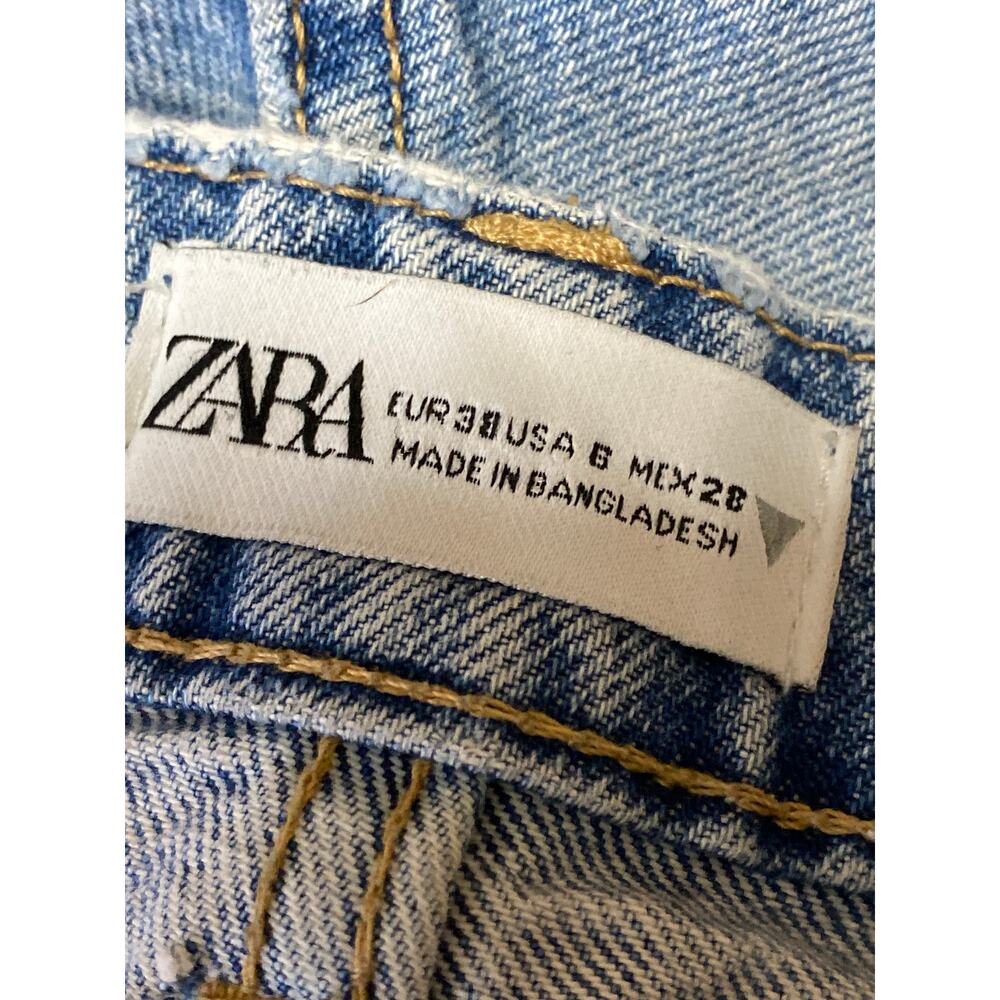 Zara Women's Blue Light Wash High Rise Bermuda Boyfriend Denim Jean Shorts Sz 8 - Picture 4 of 4